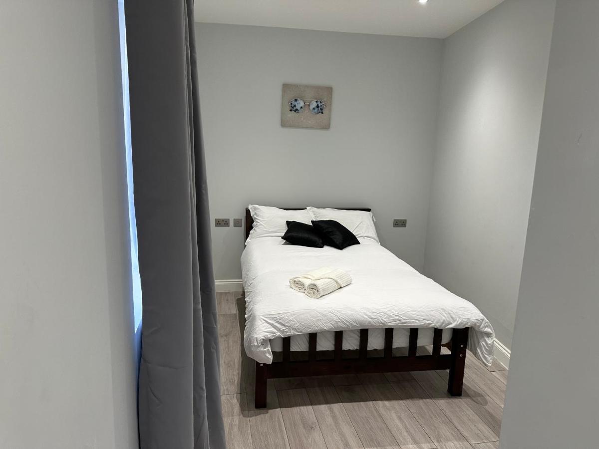 Guest&Rest 8 Apartment ลอนดอน ภายนอก รูปภาพ